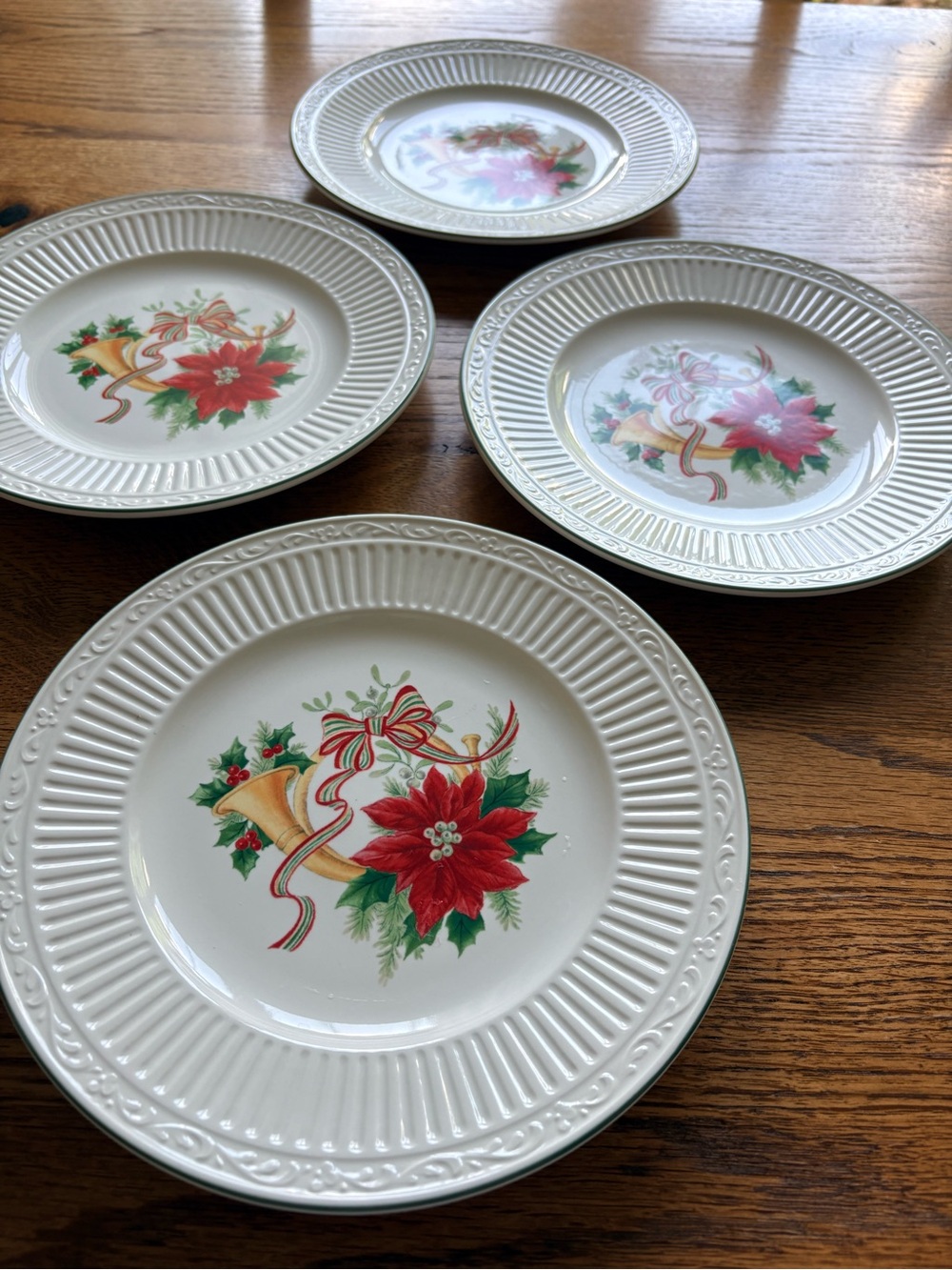 Mikasa Italian Holiday with Poinsettia, Horn, and Bow Salad Plates - set of 4. - Picture 11 of 12